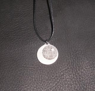 MESAČNÝ AMULET