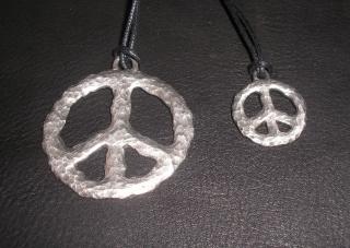 PEACE MALÝ